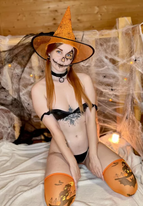 Black lingerie suits my look perfectly