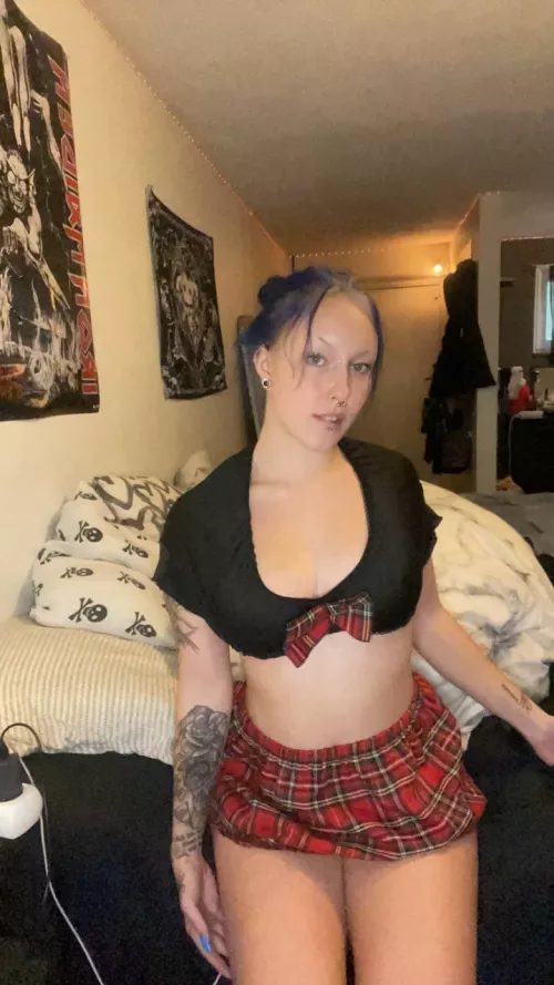 Cum on my stomach so I know it's real 