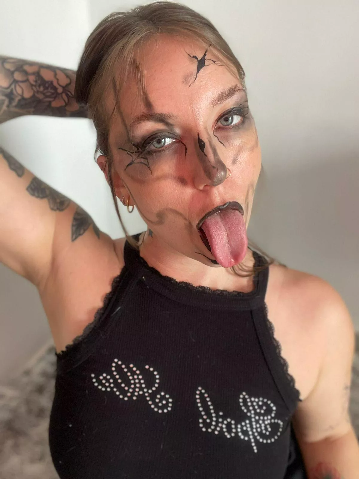 halloween night, watch me steady