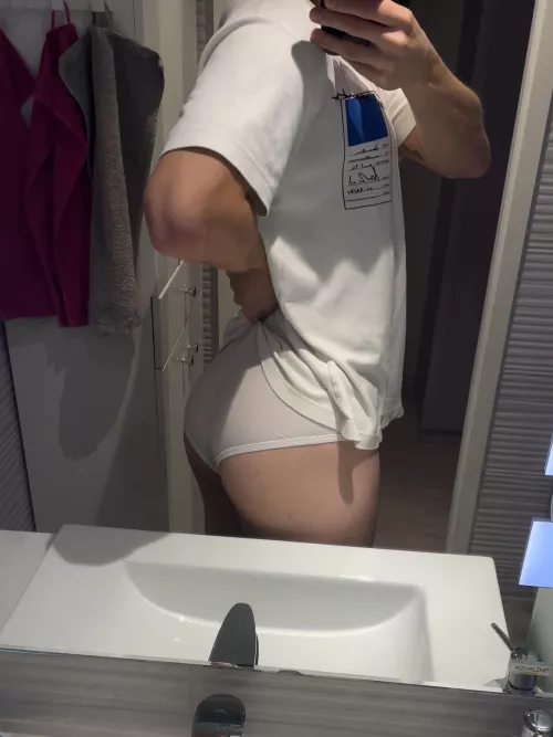 How is my butt size? 