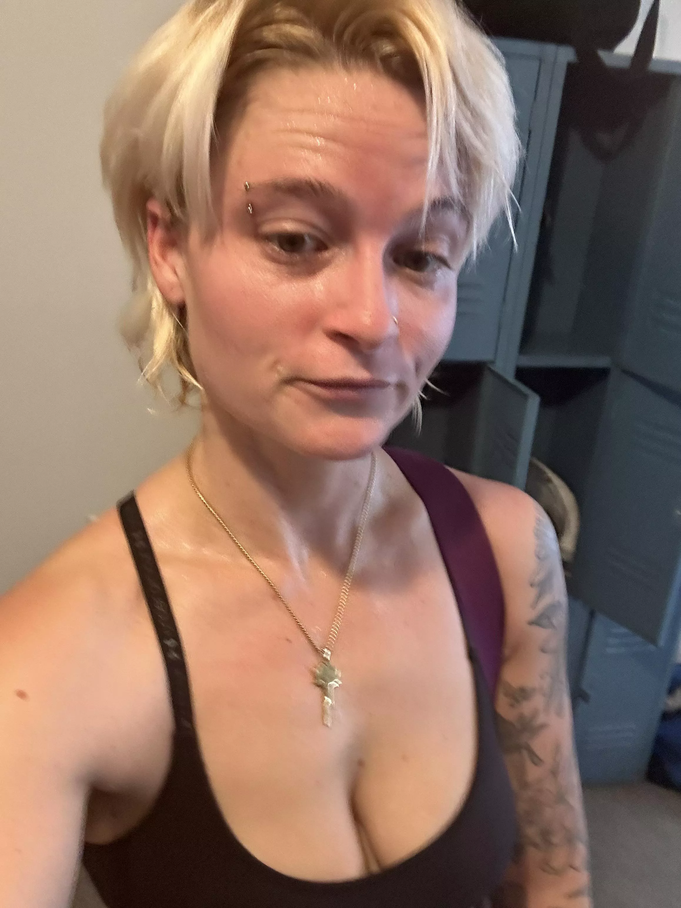 I get nervous taking pictures in public so they are usually blurry, but you can still see the glisten of sweat all over my body 