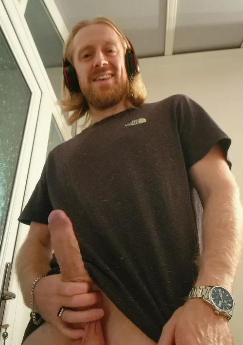 Late night sword practice 😜🗡 Swinging it around just for the fun! 😆 I may aswell make the most of my spontaneous erections 😅