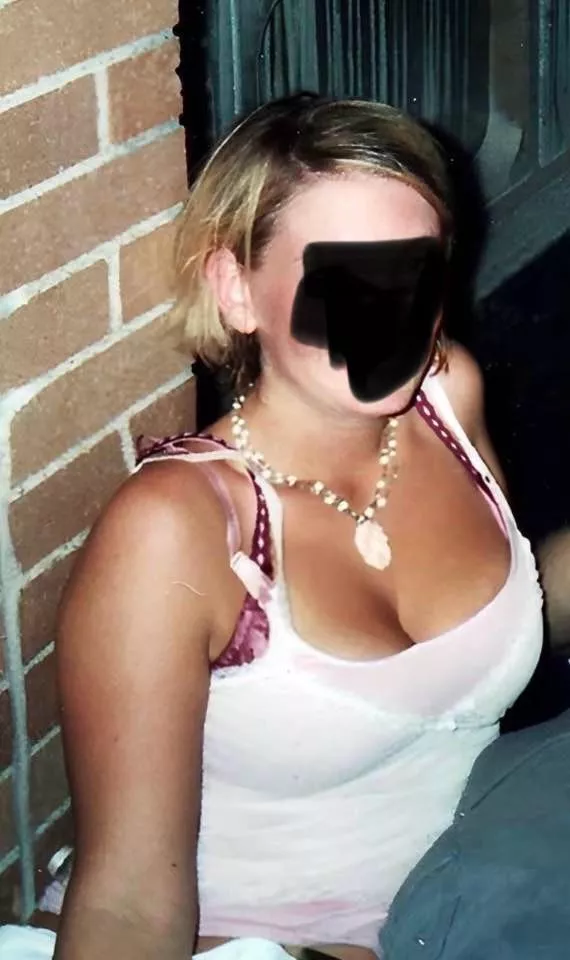 Southern Rhode Island, 2000-2006. Initials LC. Parties in Ri, ct, ma at that time