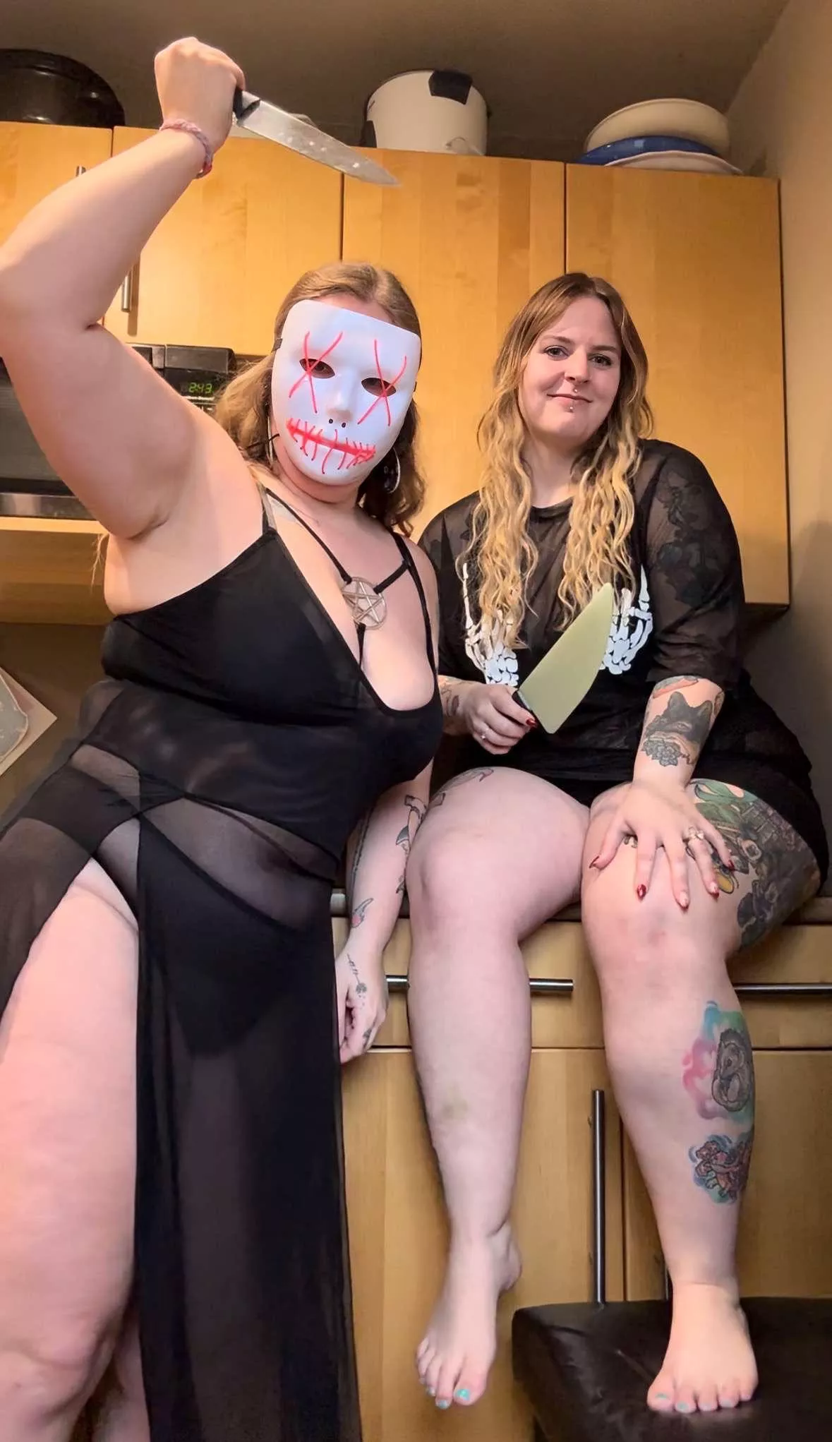 Spooky spice & everything nice 😈👯‍♀️love my bestie  