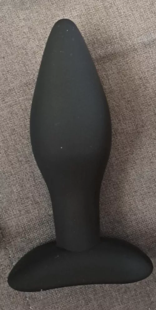 Up to my 5th largest plug that I have so far. This one was a bit of a challenge but nothing extra lube can't fix