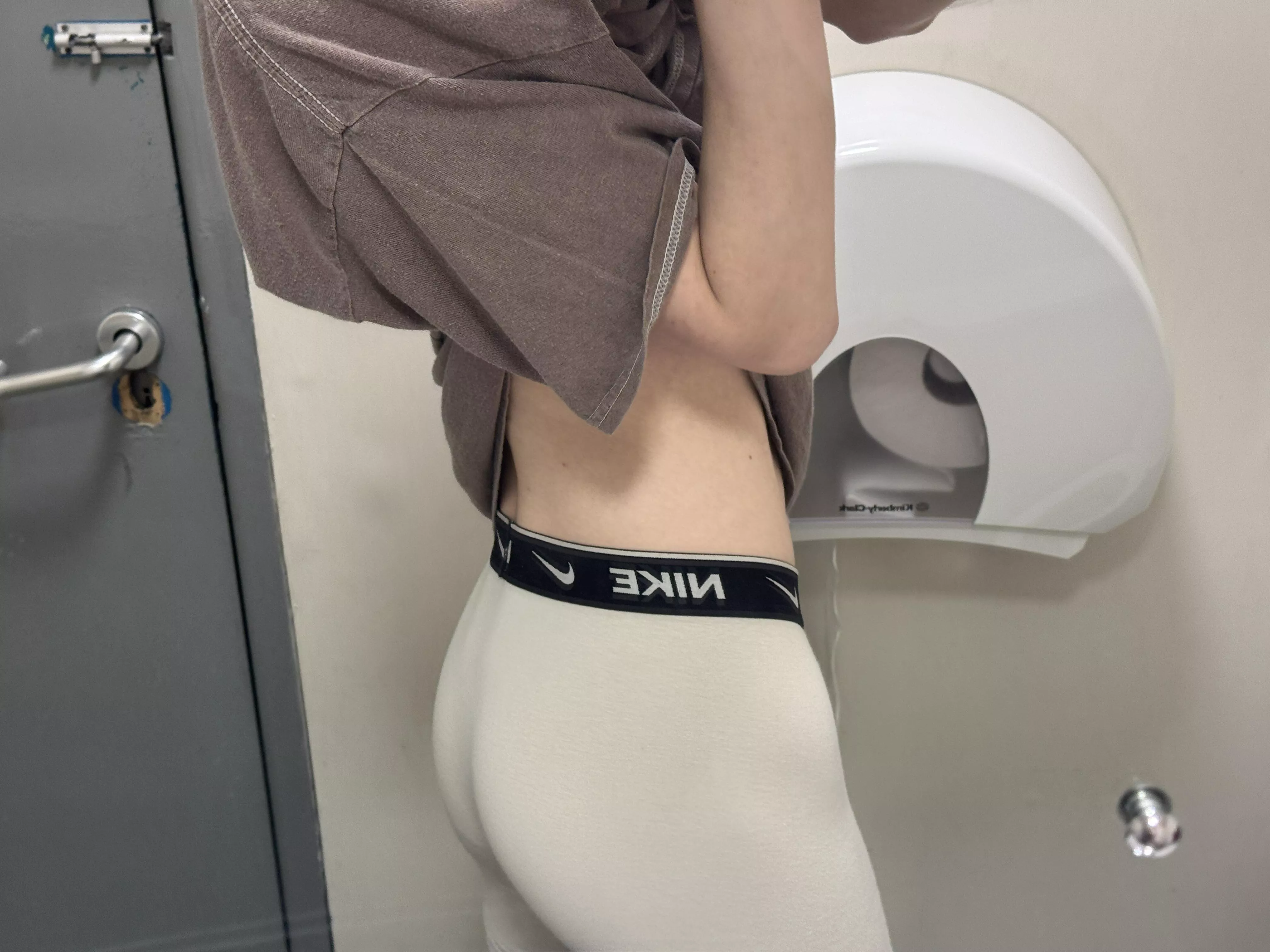 [18] busy in the bathroom 🤫 