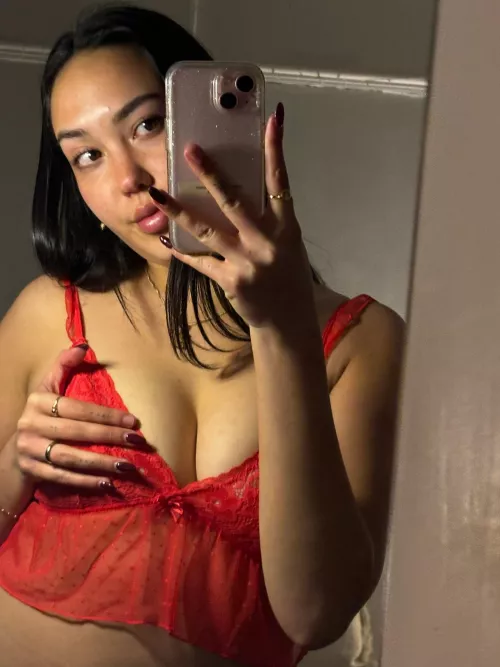 18 [F4M] Need some sweet revenge on my cheating ex. If you've got the big cock that i can squirt on, DM me for some fun