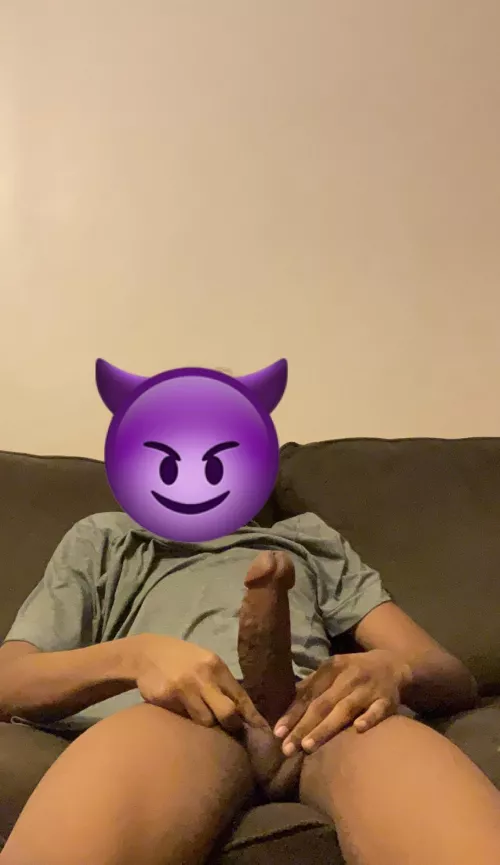 20m bbc looking for A MILF or straight couple (Stl) 