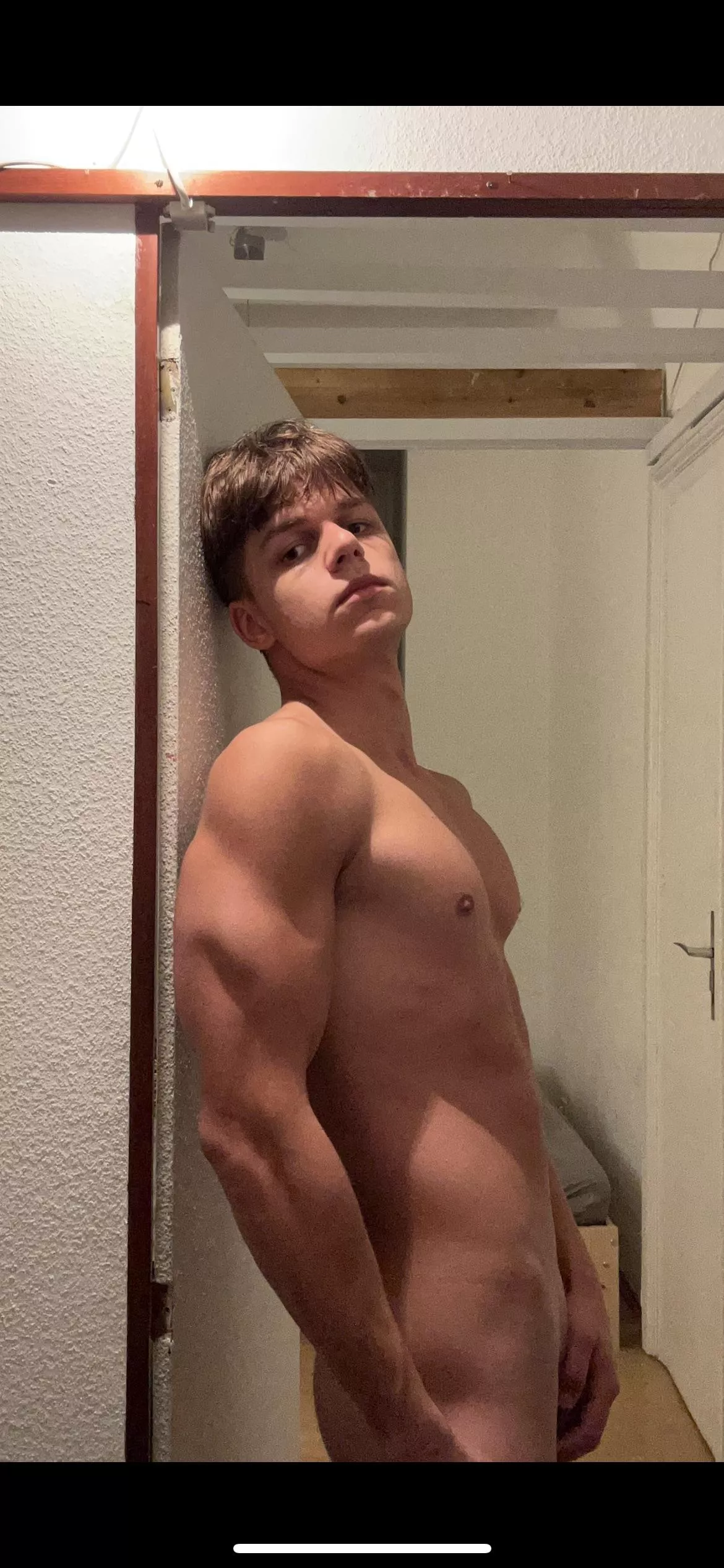 [20][OC]Top or bottom?