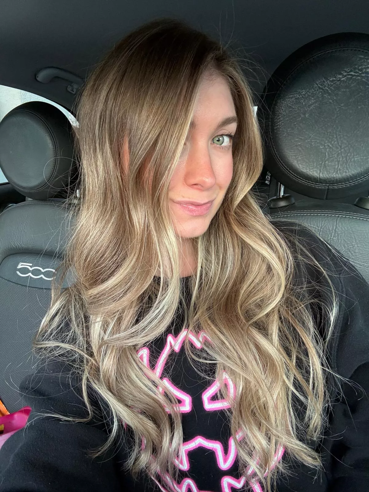 Another Pic of my new hair 😻