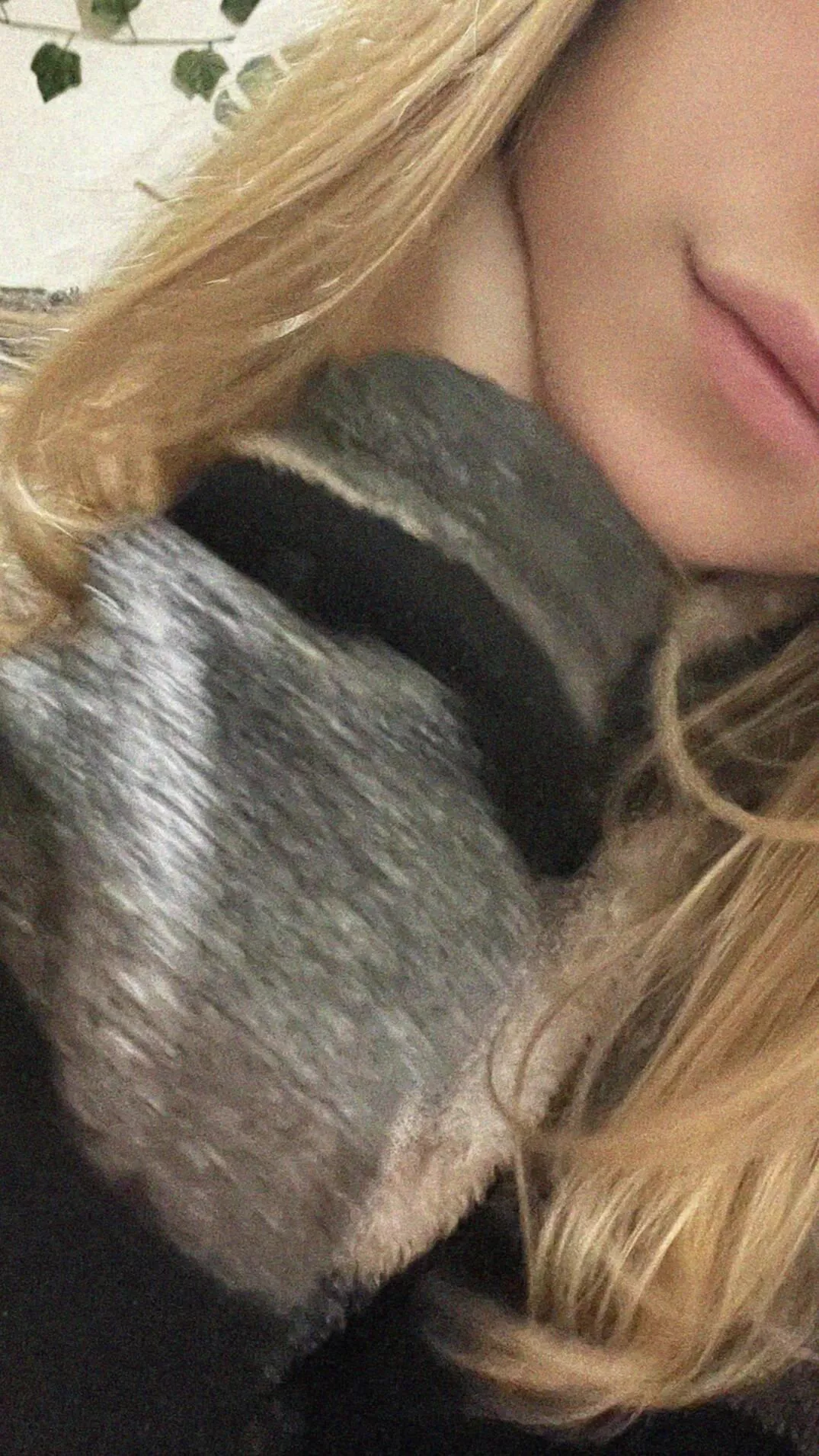 Anyone else looking for more meaningful chats? Let’s connect! hmu.. 22F
