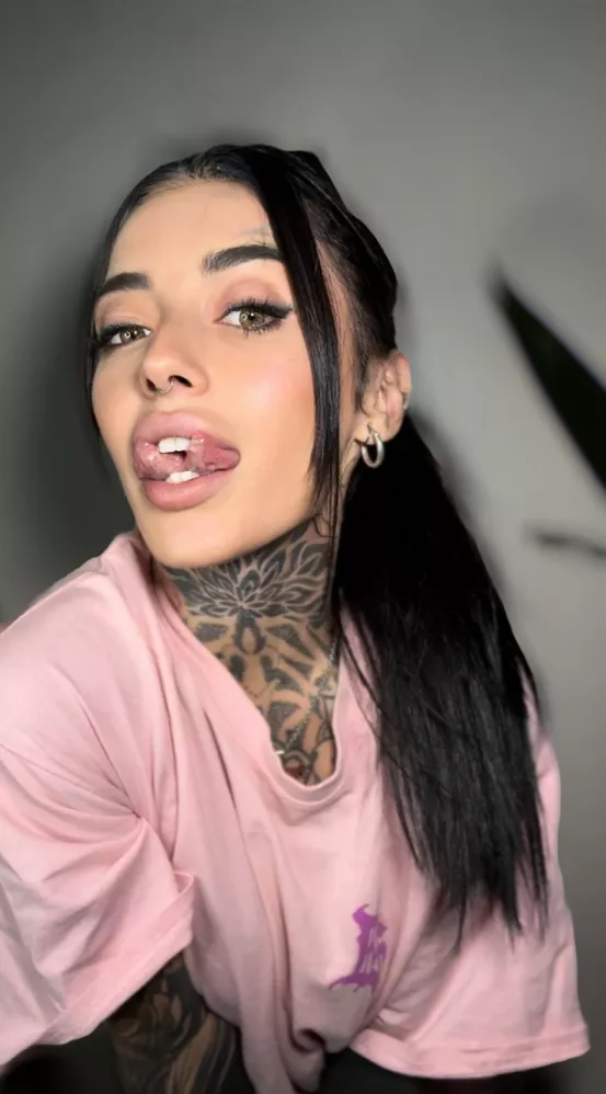 do I look beautiful to you?