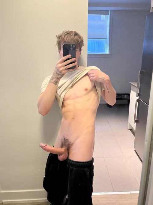 Does my dick belong in this subreddit? 