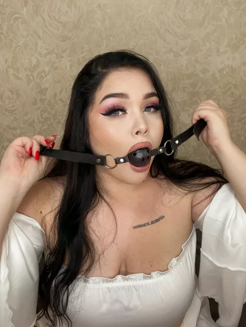 Does the gag add sexiness? Put it on me and punish the bad girl