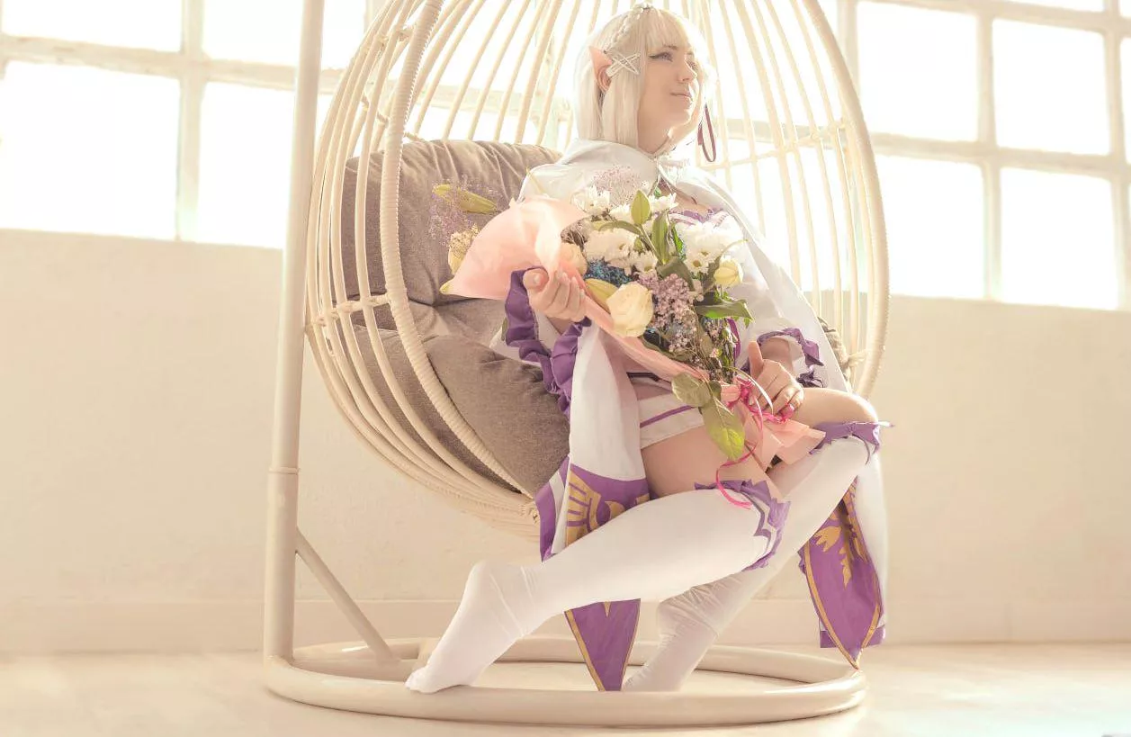 Emilia cosplay by (Kuroitsune)