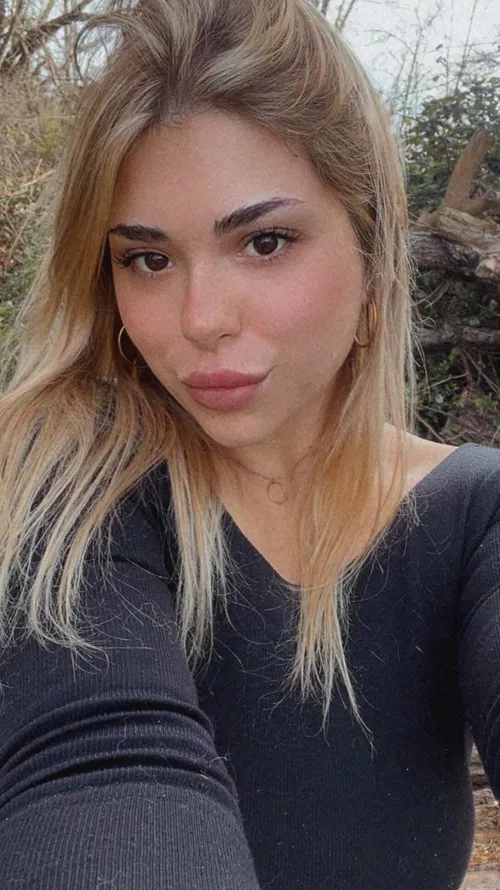 Feeling chatty after my shift. What’s something you’ve been thinking about? Hit me Up!!
