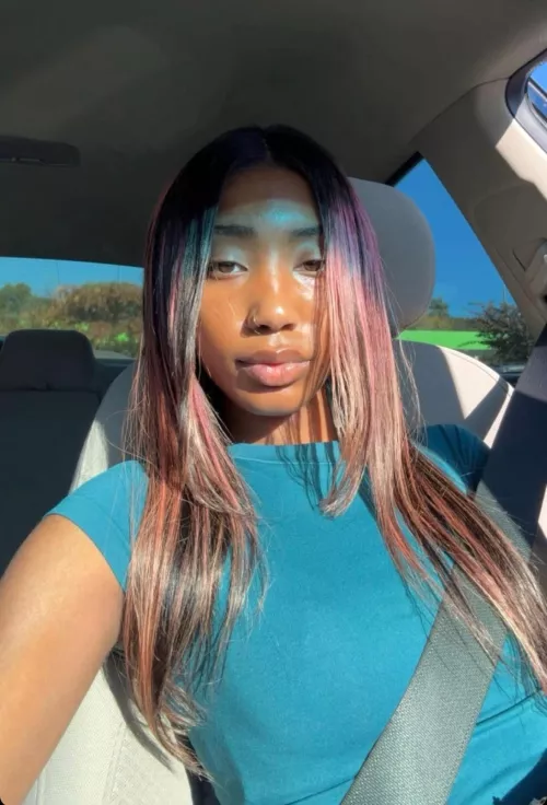 Good morning White losers , come get your wallets fucked by a pretty ass queen 😍👸🏾