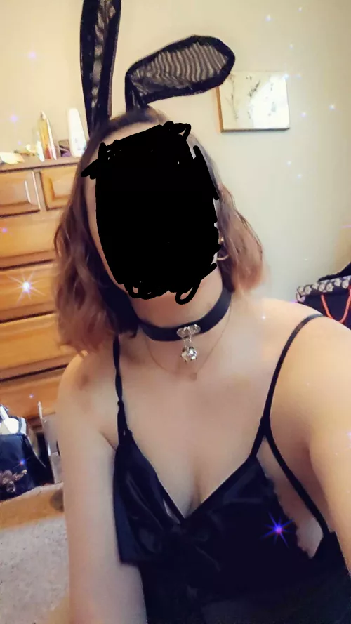 Goth Girl Looking For Other Goth Girls