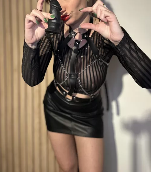 I have to use a magnifying glass to see that little grain of rice.