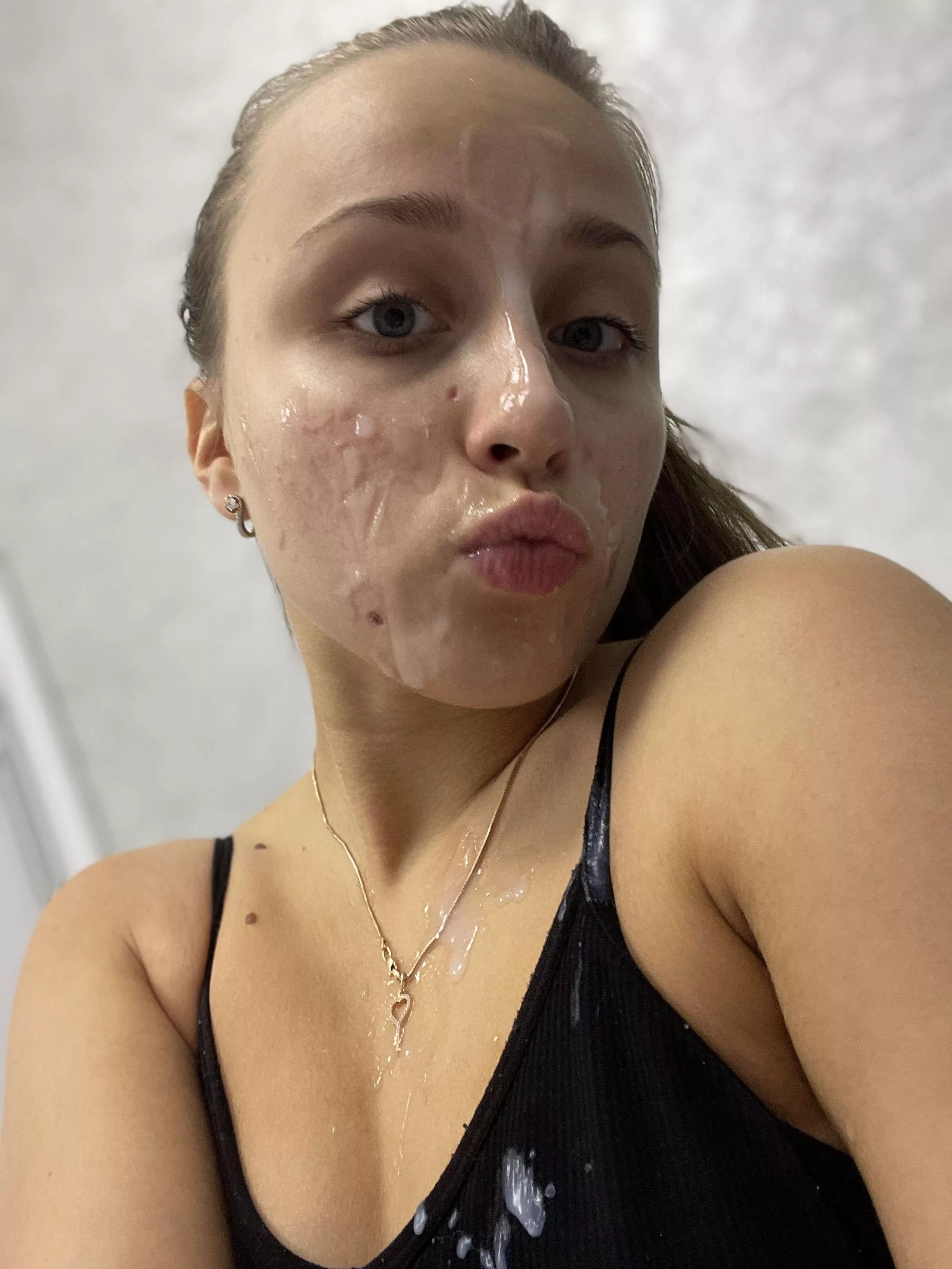 I promise Ill be a good girl and make you cum