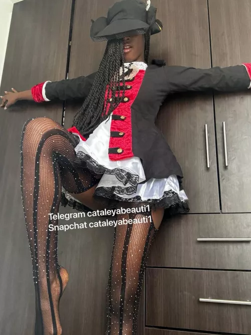 I wish you a happy Halloween, enjoy 20% off GFE, today only!! 