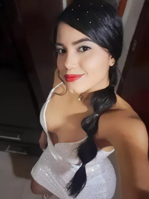 Imagine the length of my hair, would you use it as a fetish? Telegram @laup18