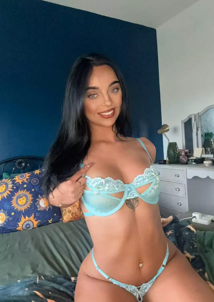 Just in case your wife didn't send you any naughty pics today xx