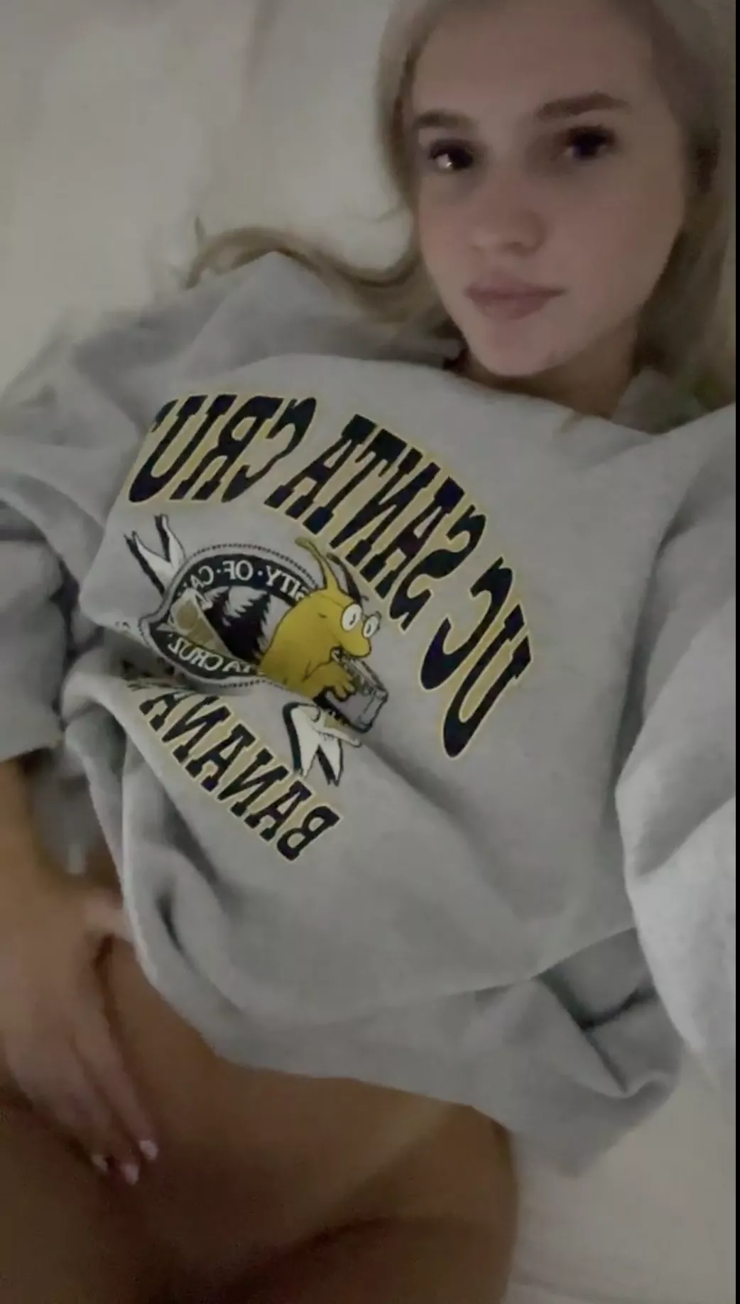 Just woke up, 18 and no makeup, would you still fuck me raw?