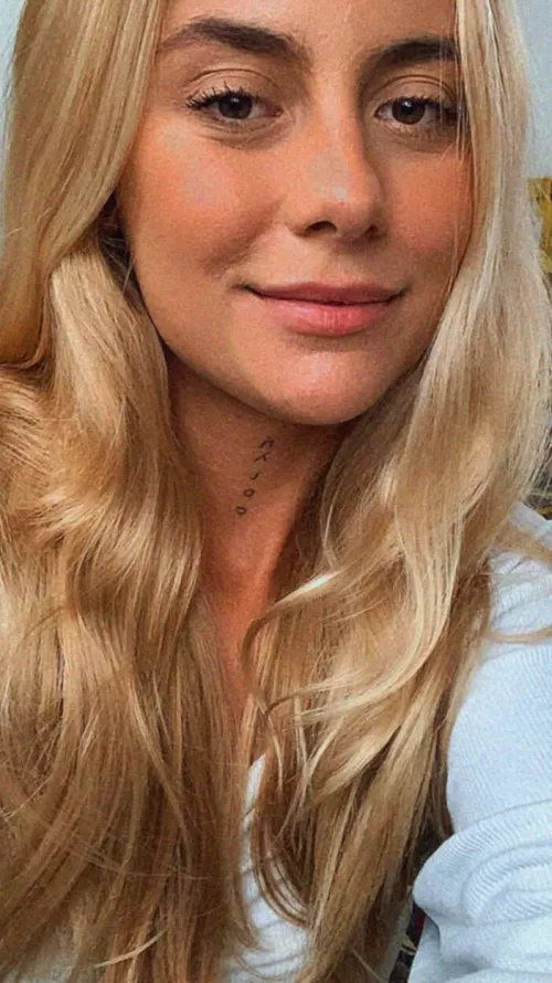 lookin' for someone to keep me up all night...