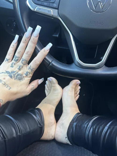 Love driving barefoot 