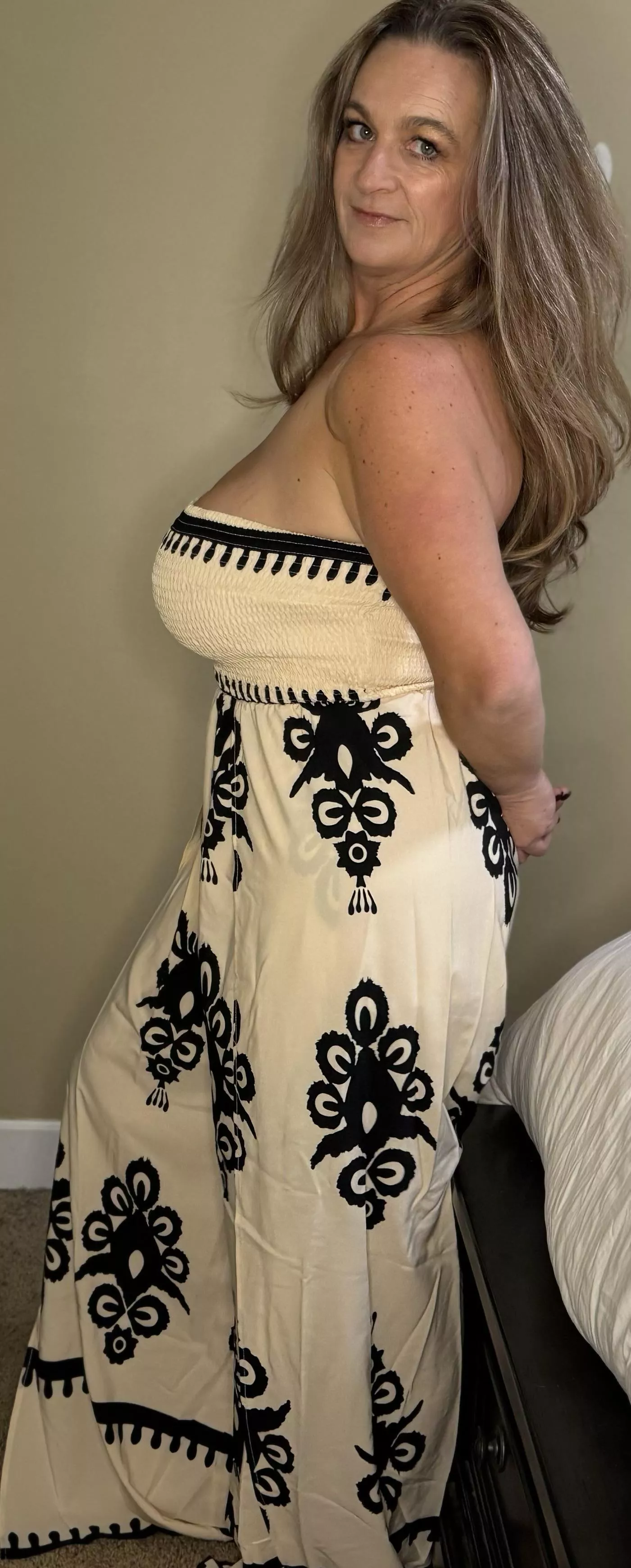 Milf body with naughty intentions