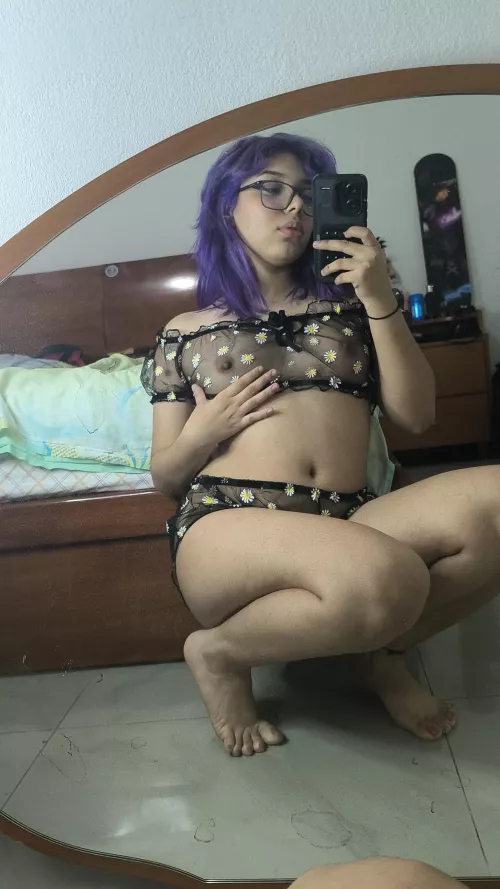 My mirror says i`m delicious