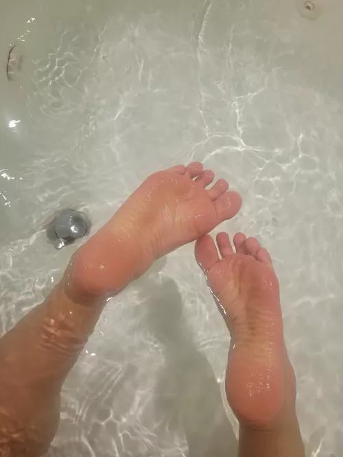 My pink paws are just waiting for some company in the tub
