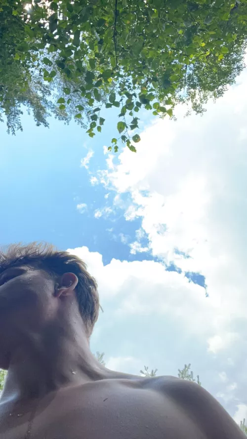 Need a mommy to spoil me 😘