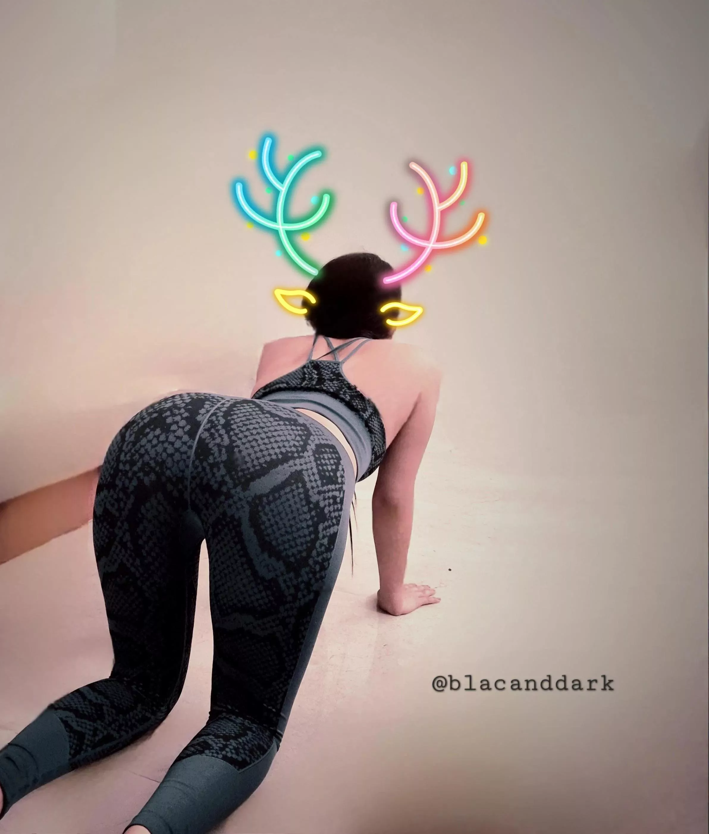 Not just a snack..I am the whole meal 💋💦💦 its delicious 