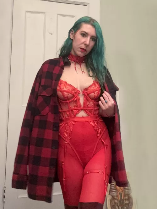 Red Riding Hood babe