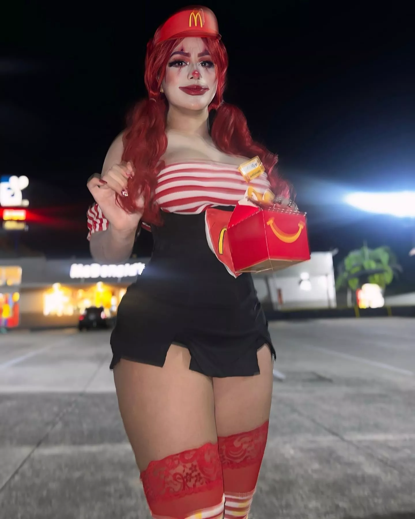 Ronald McDonald [McDonald] (yisselroa)