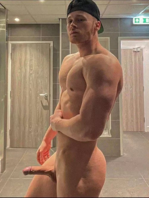 Saturday night and I am so horny 🥵😏 [30]