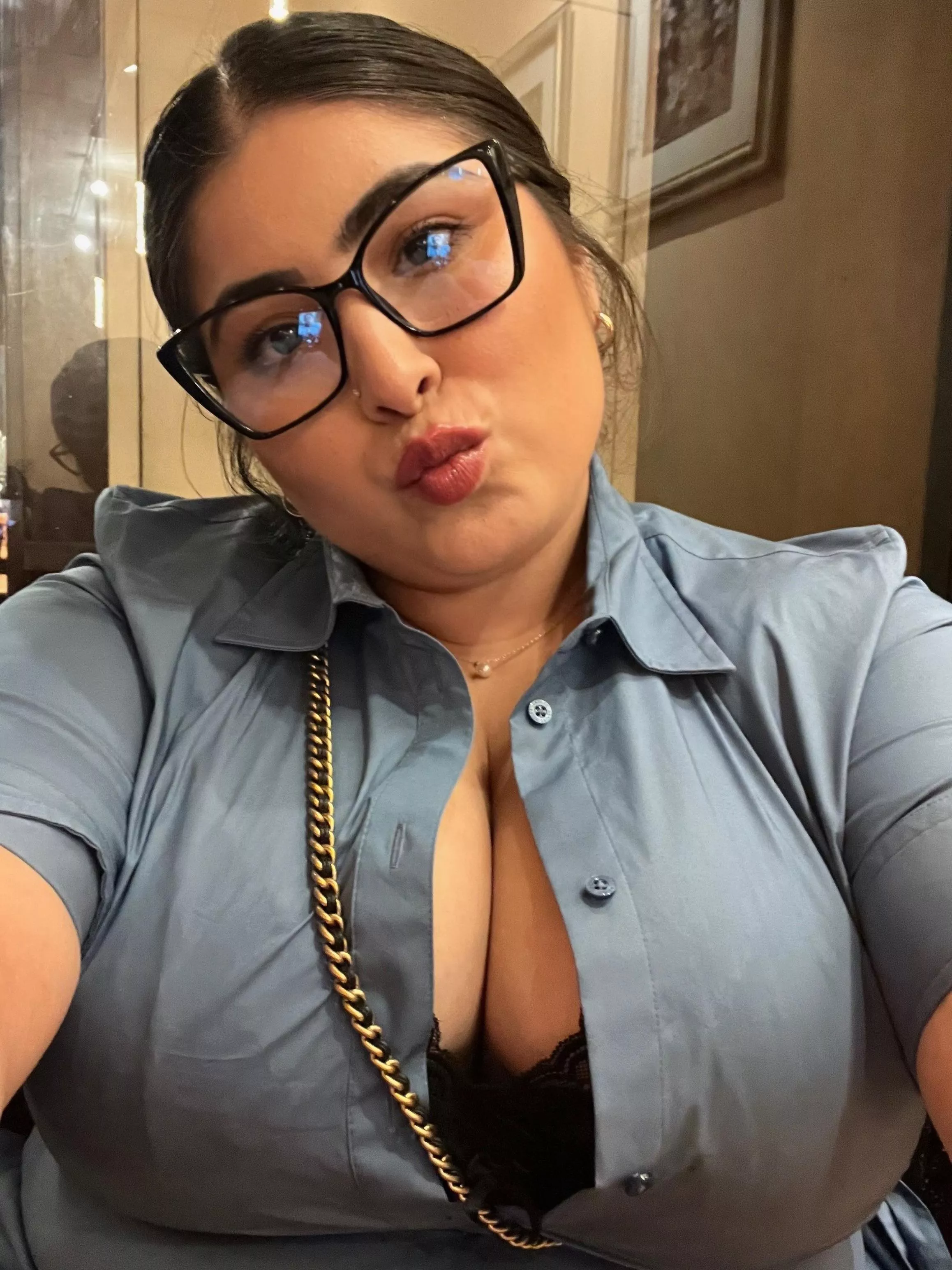 Stop staring at mommy milkers 🍼🐮