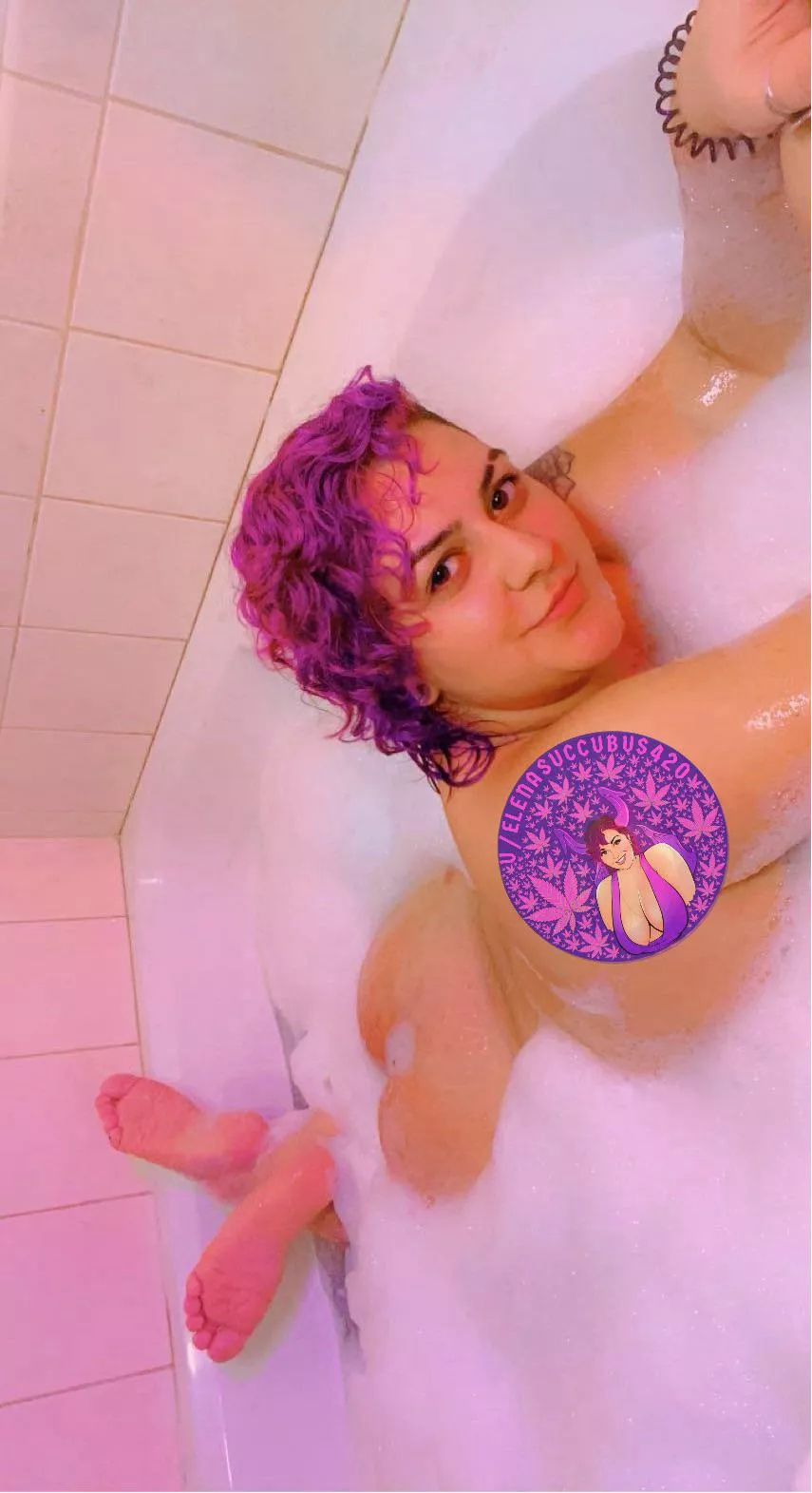 Succubus bubble bath 🛁