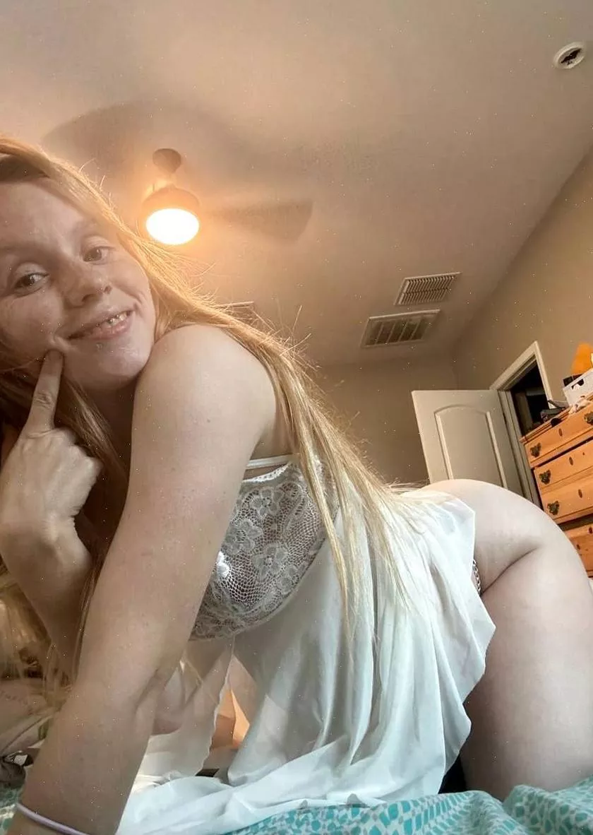 Tell me when I can c#m!?🦋💫