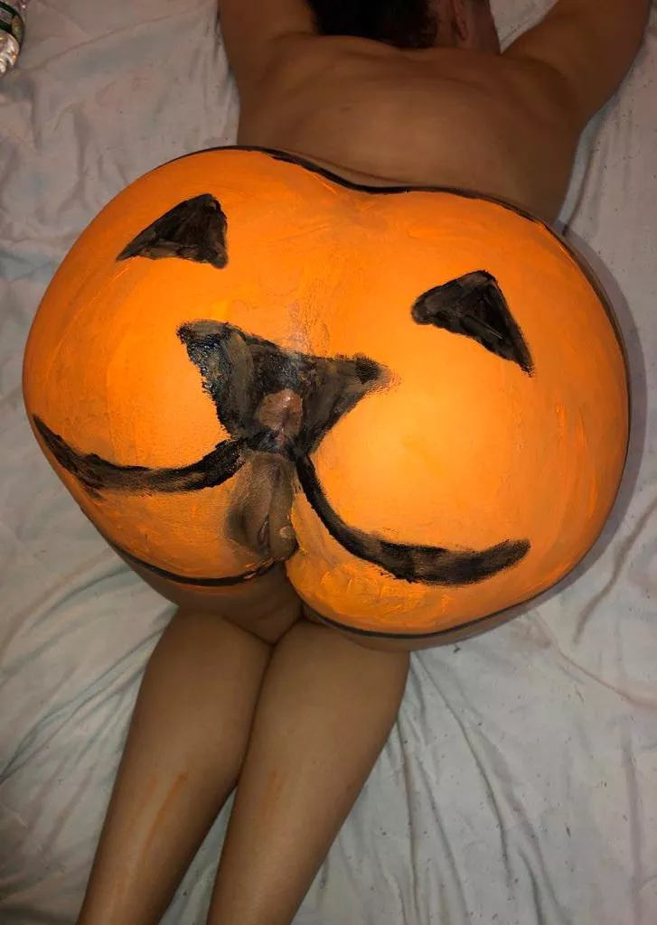 There's no candy, just Ass