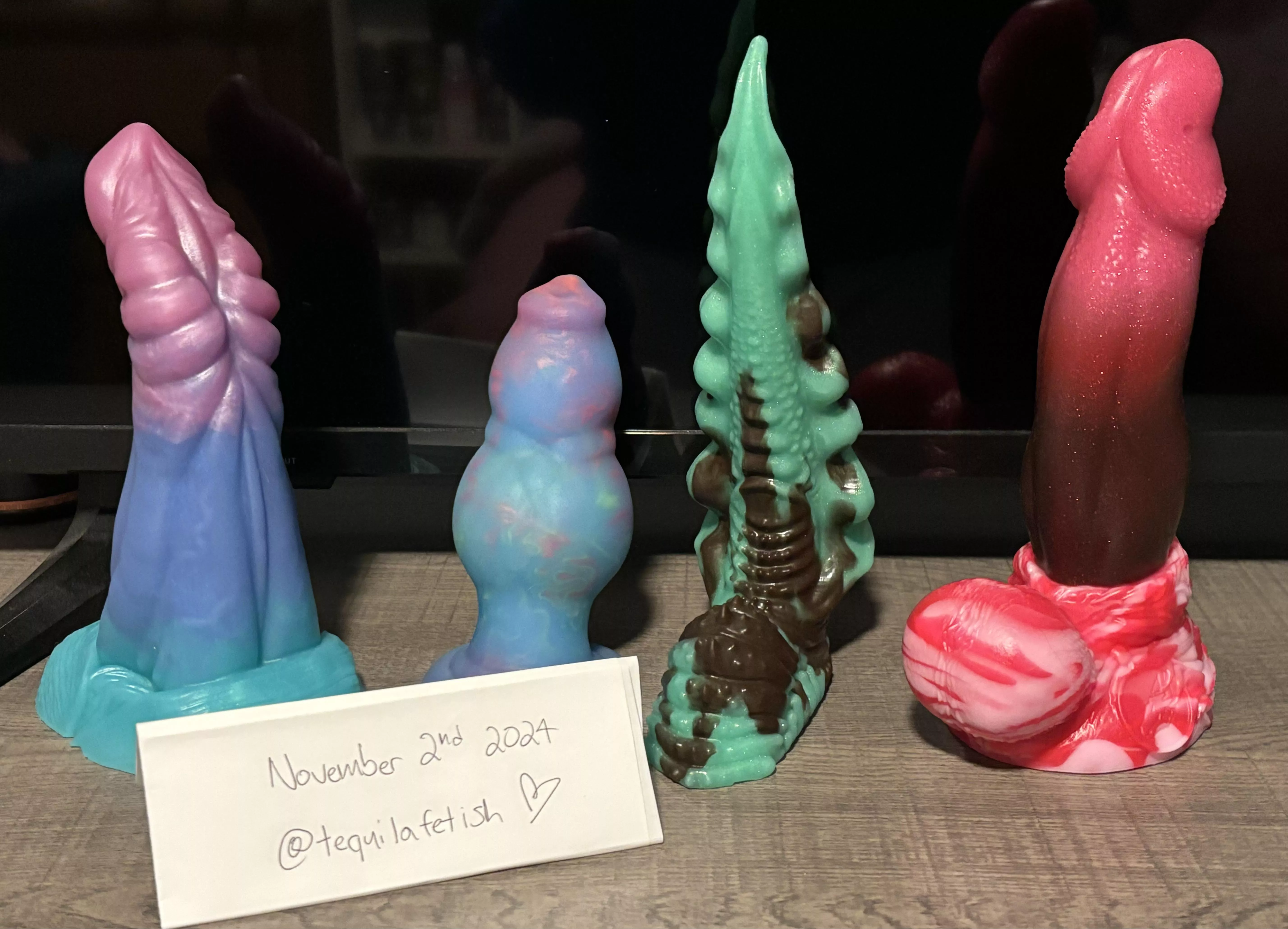 [US] WTS 4 Pretty Toys — Price Drop! Free Shipping in US. 