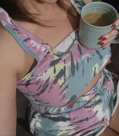 We will get an extra hour of sleep tonight, dream of ME