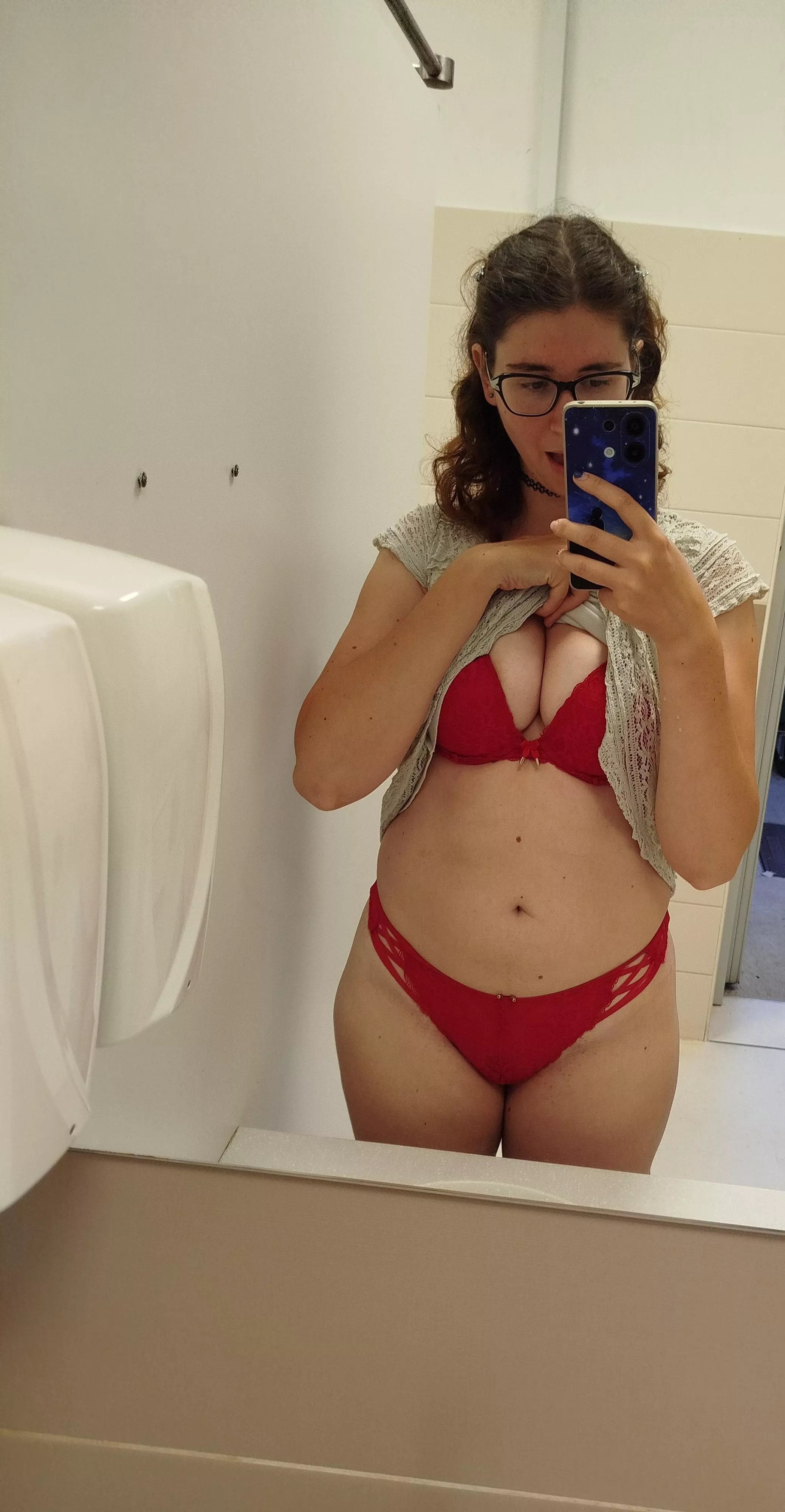 Who doesn't love naughty girls out in public 