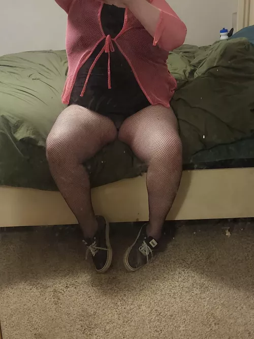 Yayyy I get to dress tonight 