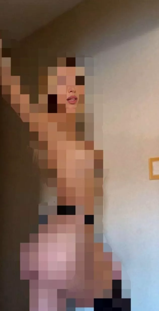 you are such pathetic loser, Simps like don't deserve to see anything
