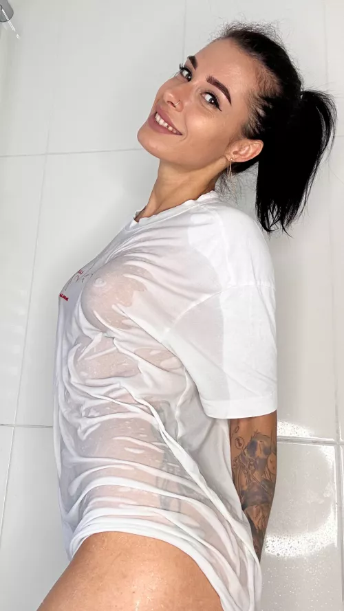 You can see my nipples, yet I'm still fully clothed 