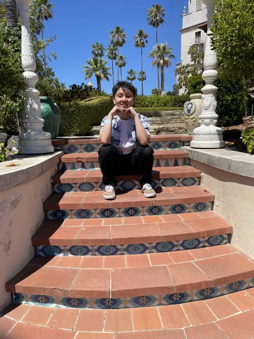 23 m looking to ballbust