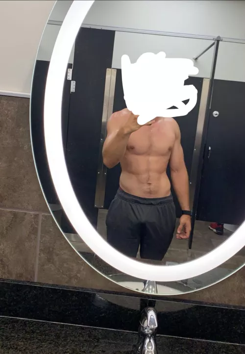 24m4f- Huntington wv, wanting someone to drain me 